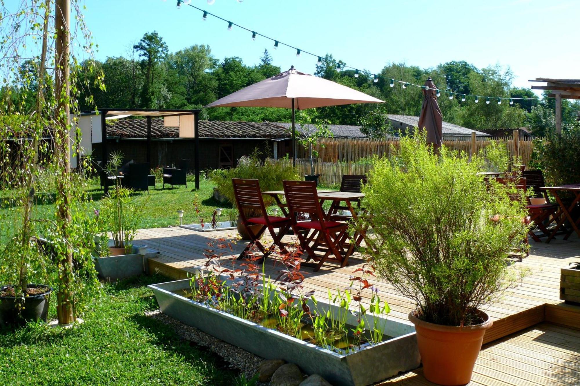 Logis Hotel Restaurant La Barguillere Saint-Pierre-de-Rivière Exteriér fotografie